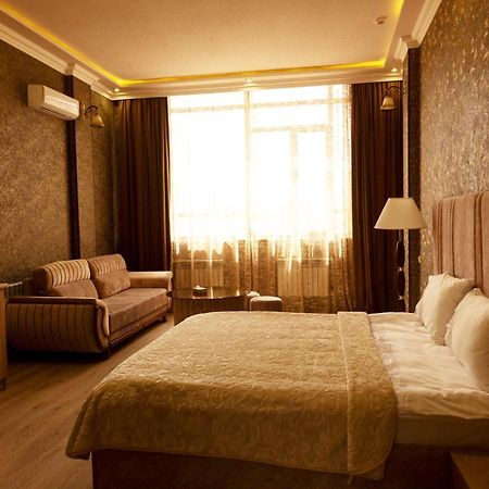 Hotel Felisa Gjoumri Kültér fotó